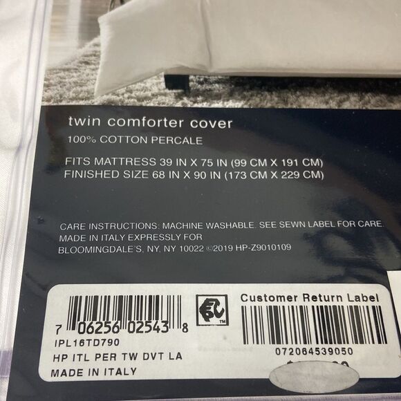 Hudson Park Italian Linens 100% Cotton Percale Duvet Cover - Picture 3 of 3